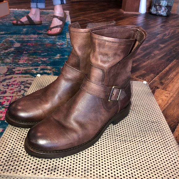 dillards frye boots